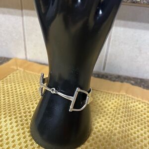 STERLING SILVER STIRRUPS BRACELET